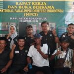 Pengurus NPCI Rohul berpose bersama Ketua NPCI Riau. Foto Mengabarkan.com